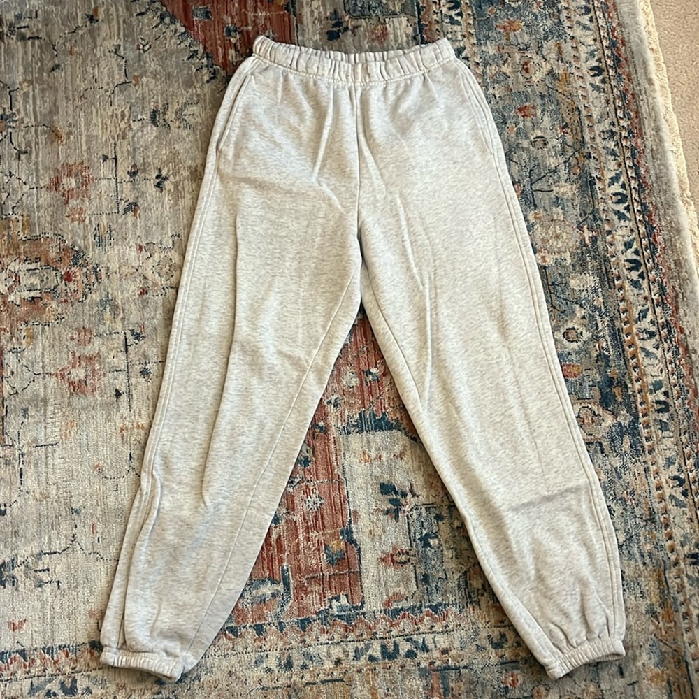 Old navy cinched grey sweatpants